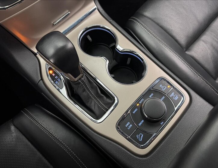 Jeep Grand Cherokee 28