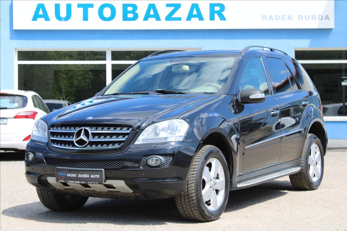 Mercedes-Benz Třídy M SUV / Terénní 3,0 l 165 kw