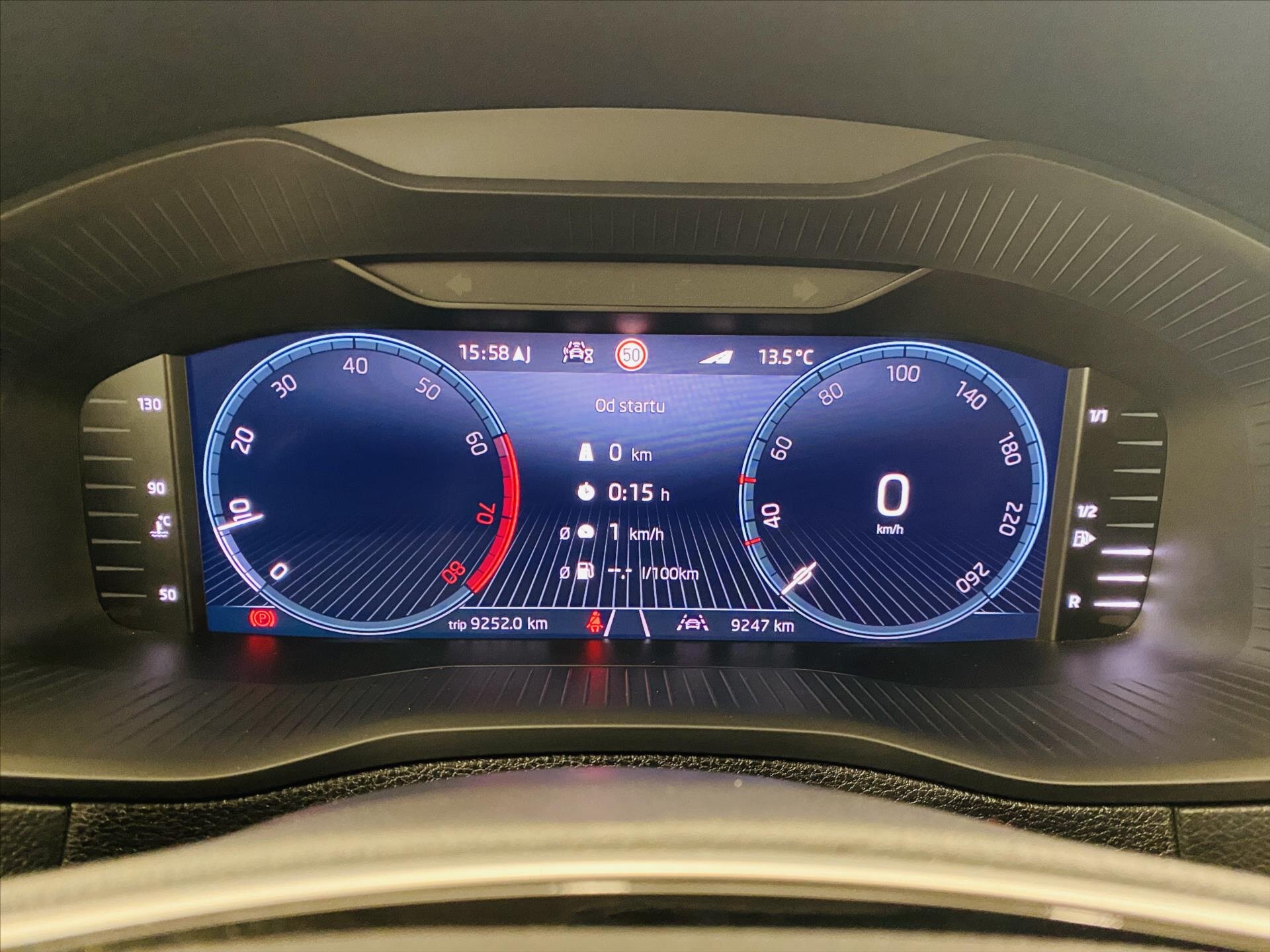 Škoda Karoq SUV / Terénní 1,5 l 110 kw