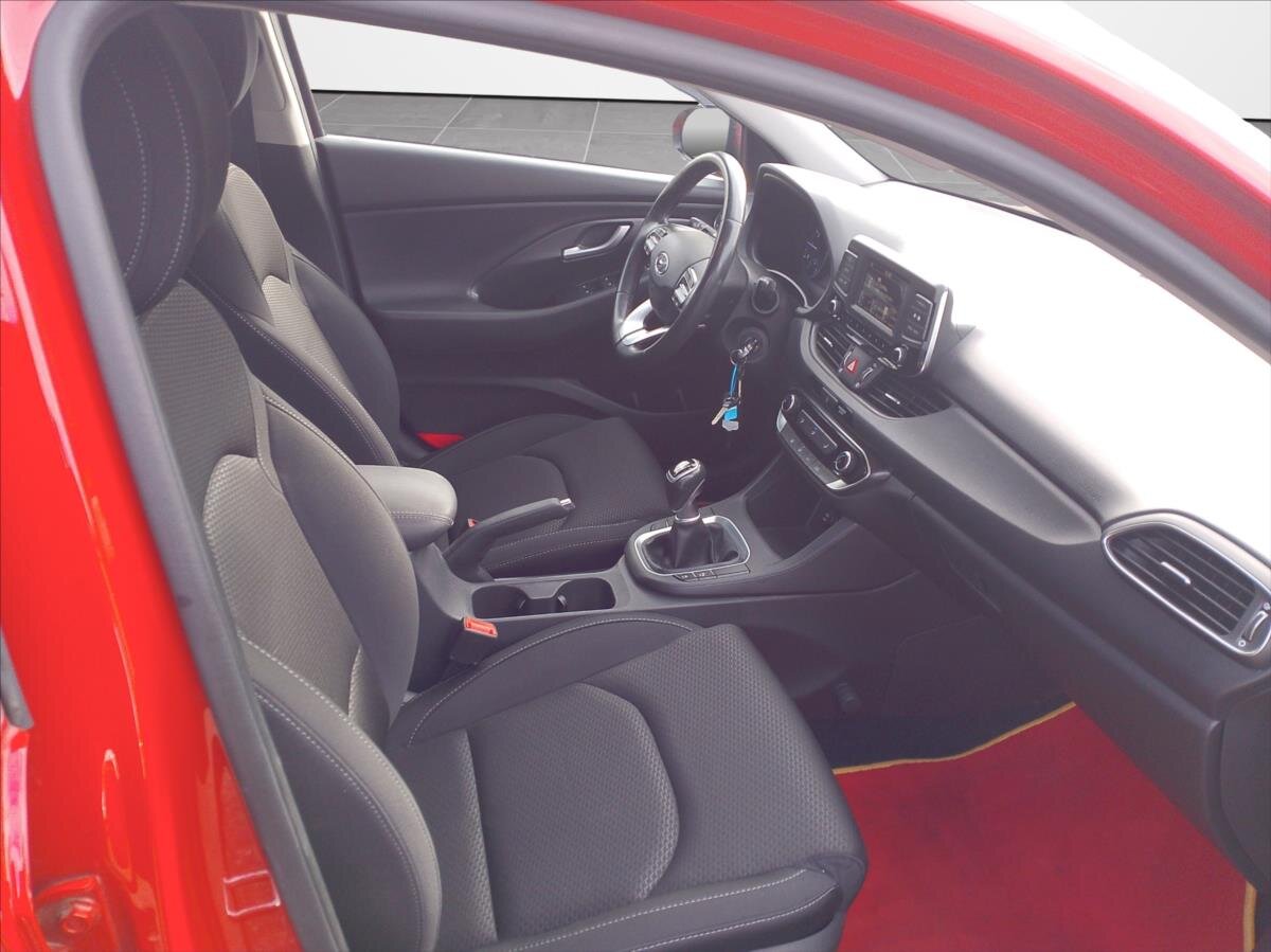Hyundai i30 Liftback 1,4 l 103 kw