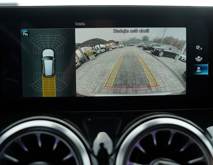 Mercedes-Benz GLB SUV / Terénní 2,0 l 225 kw