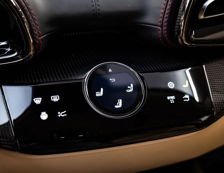 Ferrari Ostatní Hatchback 6,5 l 529 kw