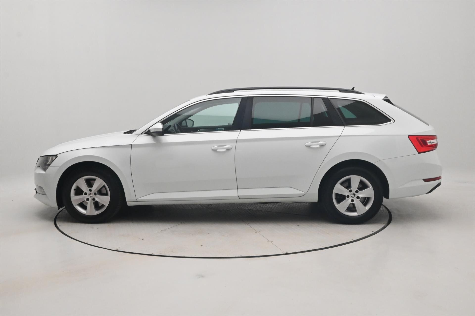 Škoda Superb Kombi 1,6 l 88 kw