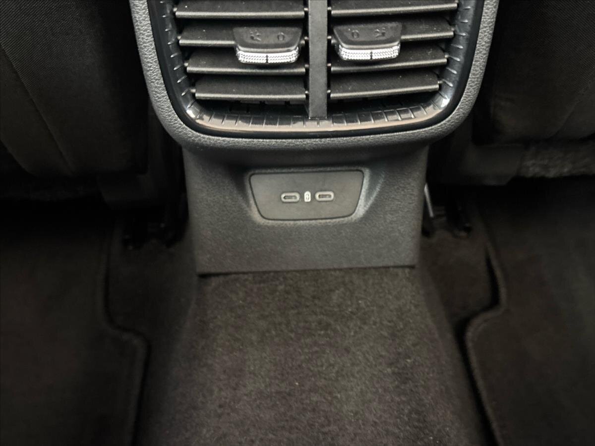 Škoda Fabia Hatchback 999,0 85 kw