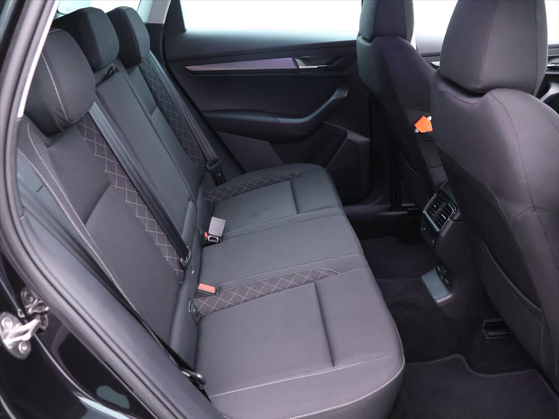 Škoda Karoq SUV / Terénní 999,0 85 kw