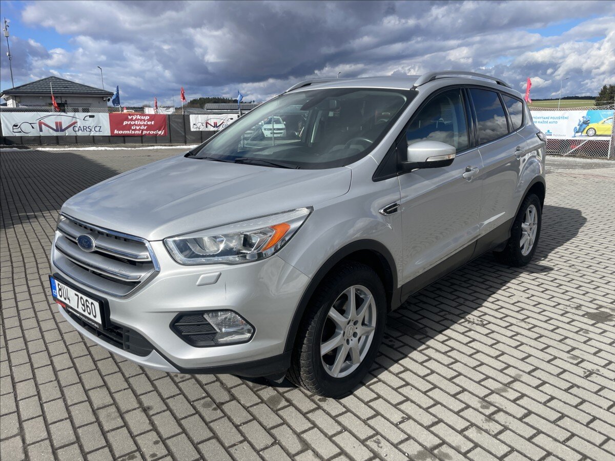 Ford Kuga SUV / Terénní 1,5 l 110 kw