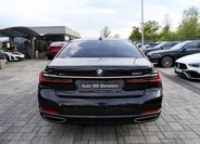 BMW Řada 7 Sedan / Limuzína 4,4 l 390 kw