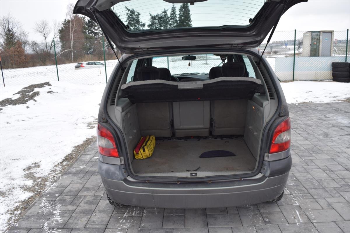 Renault Scénic Kombi 1,9 l 72 kw