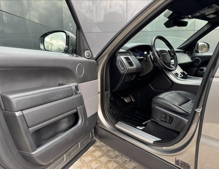 Land Rover Range Rover Sport SUV / Terénní 3,0 l 225 kw