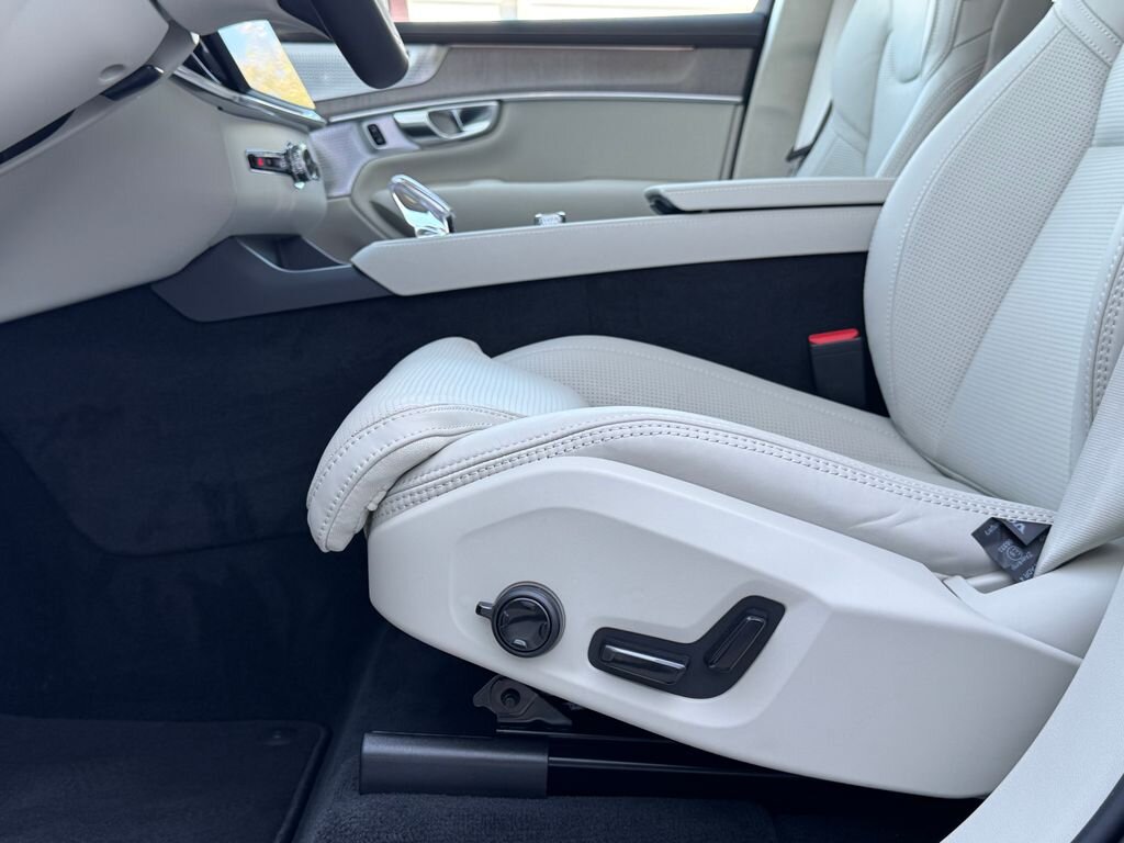 Volvo XC90 SUV / Terénní 2,0 l 184 kw