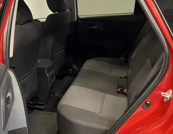 Toyota Auris Kombi 1,6 l 97 kw