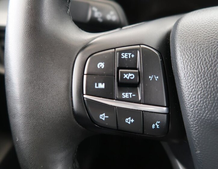 Ford Tourneo Courier VAN / Minibus 999,0 91 kw