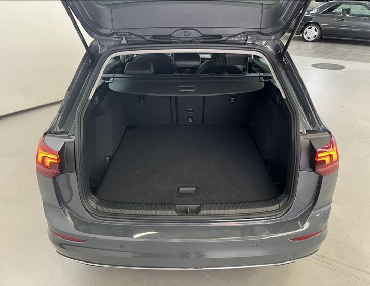 Volkswagen Golf Kombi 1,5 l 110 kw