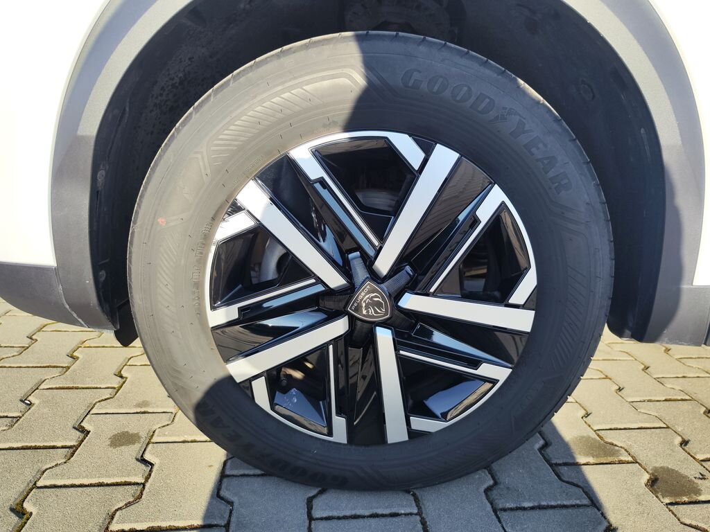 Peugeot 2008 Hatchback 1,2 l 74 kw