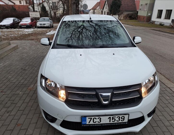 Dacia Sandero Hatchback 1,1 l 54 kw