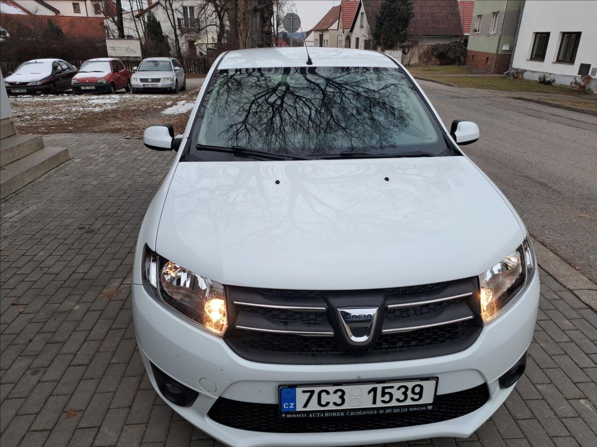 Dacia Sandero Hatchback 1,1 l 54 kw