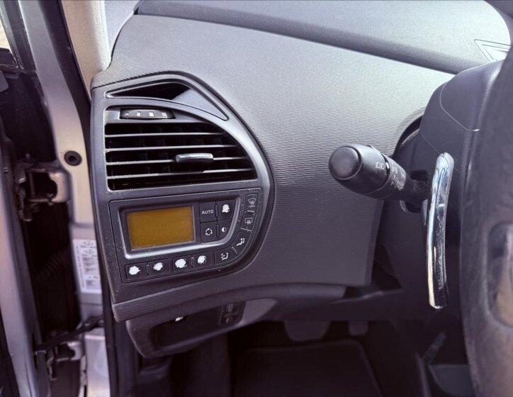 Citroën C4 Picasso 7