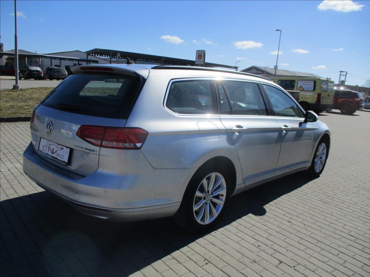 Volkswagen Passat Kombi 2,0 l 110 kw