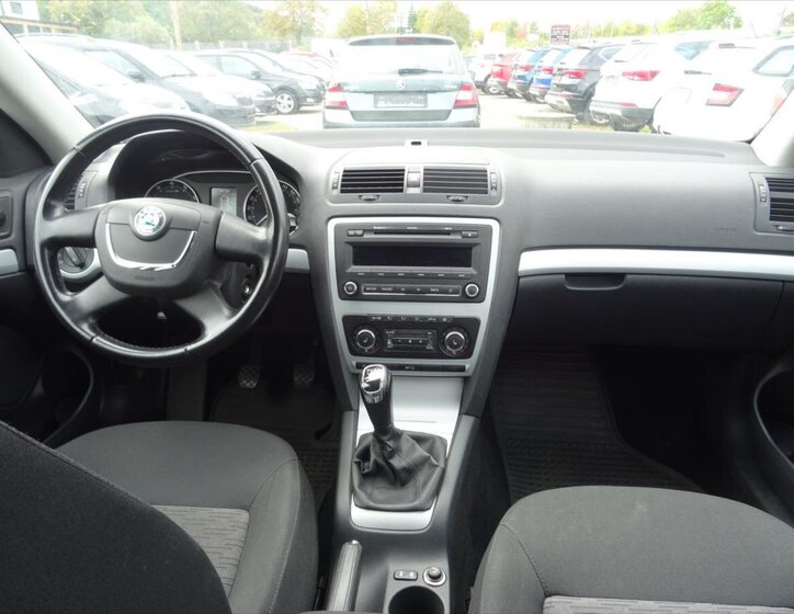 Škoda Octavia 16