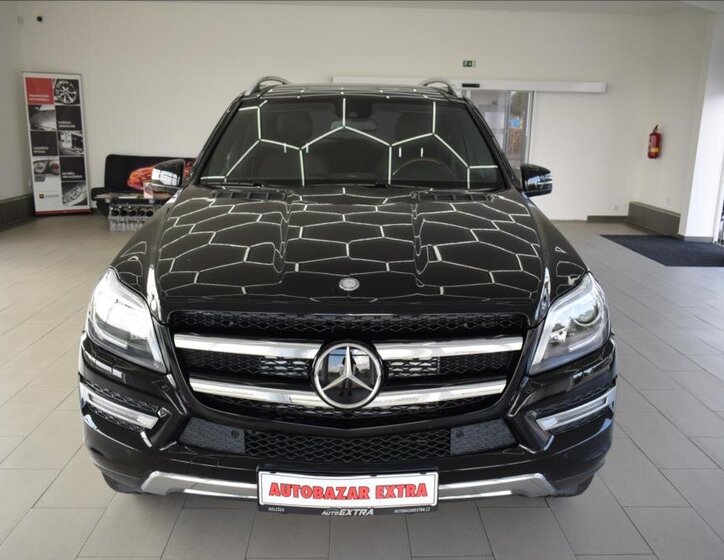 Mercedes-Benz GL SUV 3,0 l 190 kw