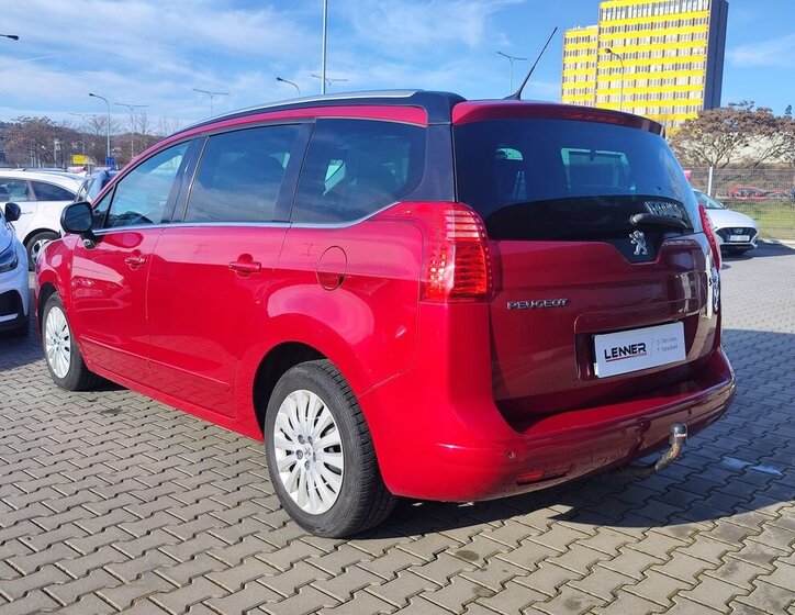 Peugeot 5008 MPV 2,0 l 120 kw