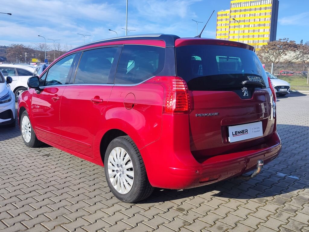 Peugeot 5008 MPV 2,0 l 120 kw