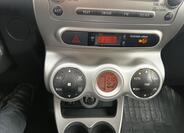 Toyota Urban Cruiser 24