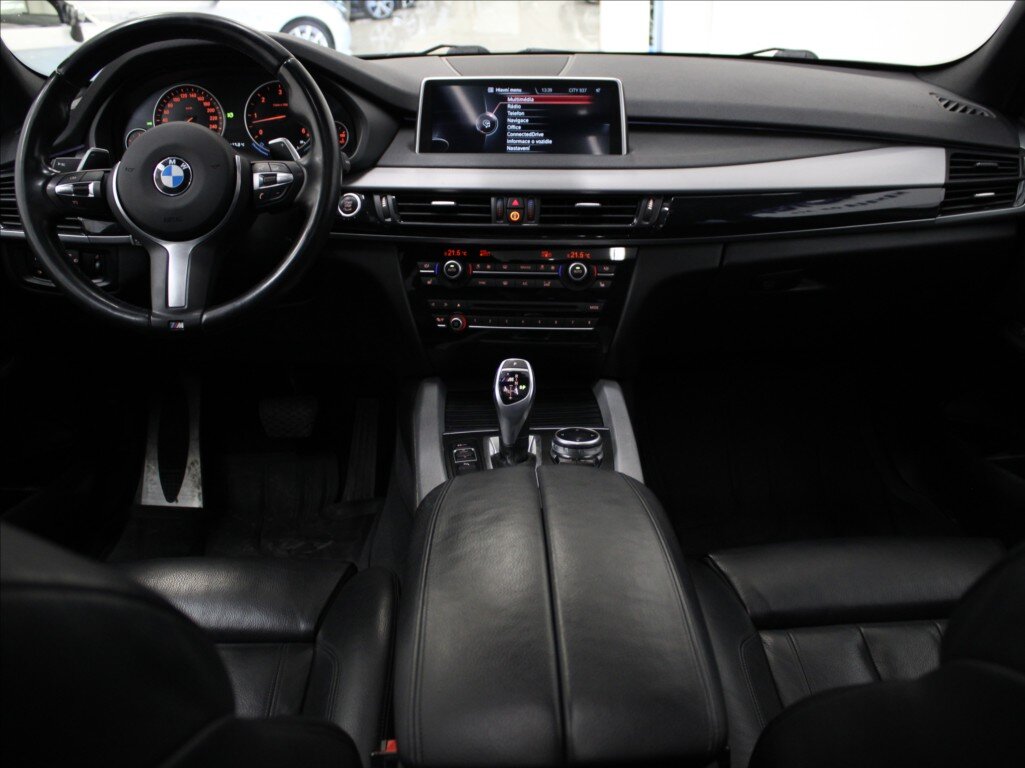 BMW X5 SUV / Terénní 3,0 l 280 kw