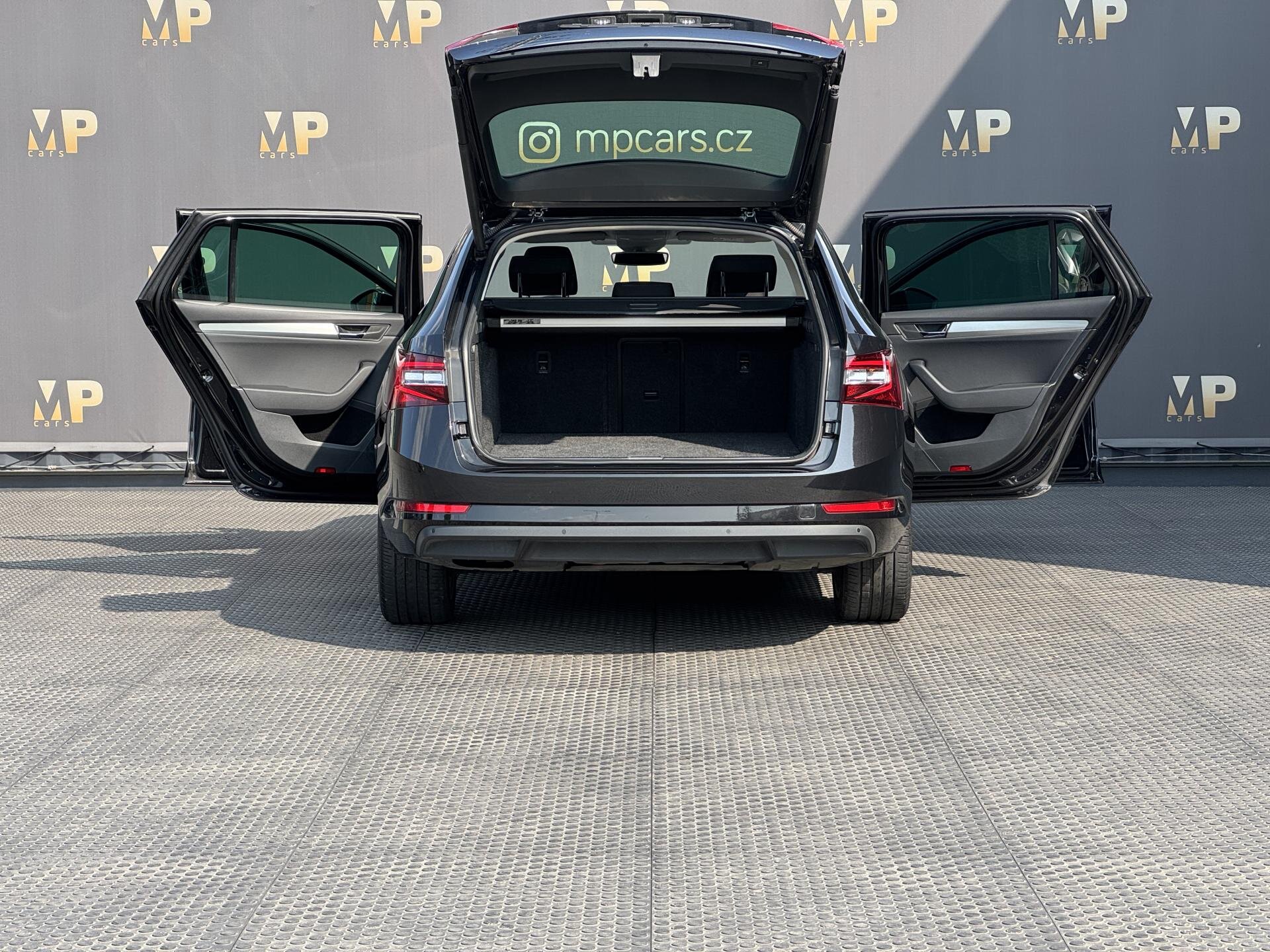 Škoda Superb Kombi 2,0 l 110 kw