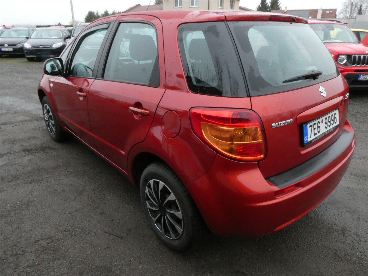 Suzuki SX4 Hatchback 1,6 l 79 kw