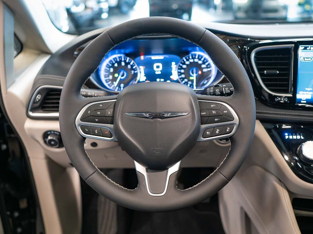 Chrysler Pacifica MPV 3,6 l 221 kw