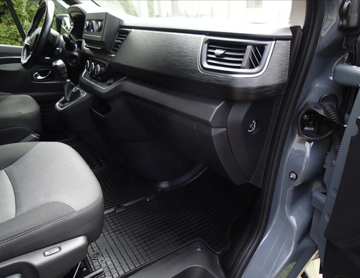 Renault Trafic VAN / Minibus 2,0 l 110 kw