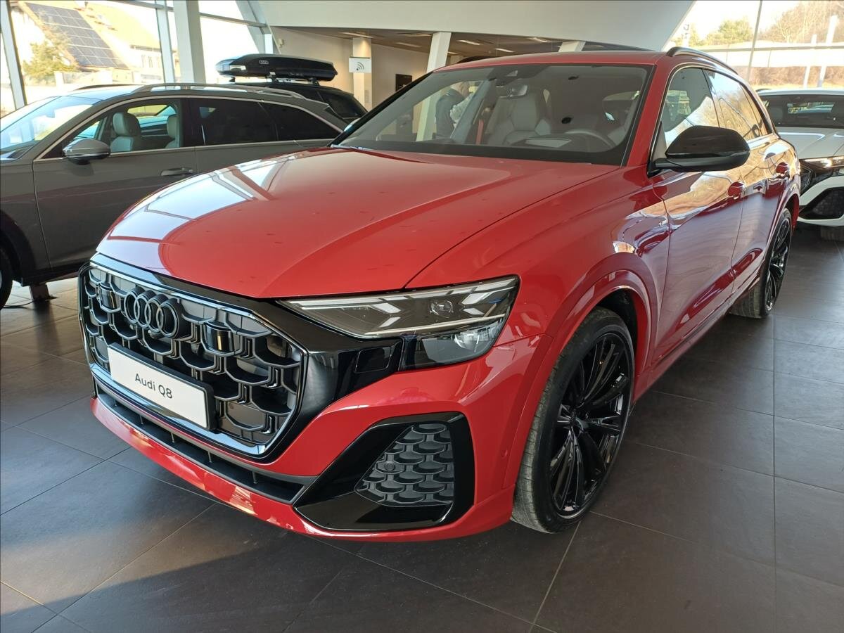 Audi Q8 SUV / Terénní 3,0 l 210 kw