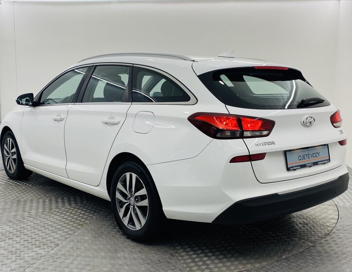 Hyundai i30 Kombi 1,6 l 81 kw