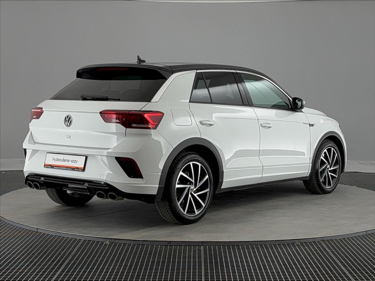 Volkswagen T-Roc SUV / Terénní 2,0 l 221 kw
