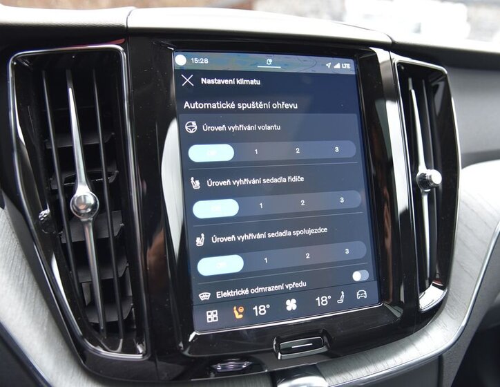 Volvo XC60 SUV / Terénní 2,0 l 186 kw