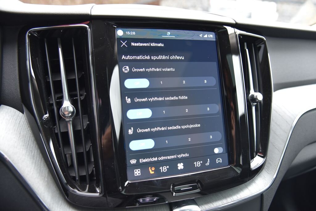 Volvo XC60 SUV / Terénní 2,0 l 186 kw