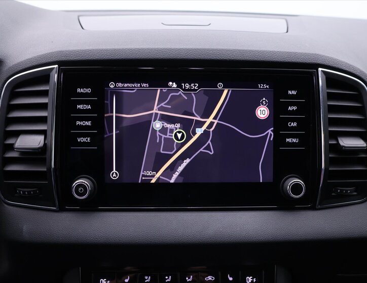 Škoda Karoq SUV / Terénní 2,0 l 110 kw