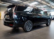 Cadillac Escalade 8