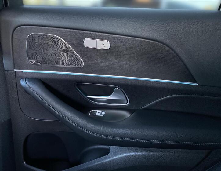 Mercedes-Benz GLE 27