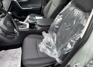 Toyota RAV4 SUV / Terénní 2,5 l 131 kw