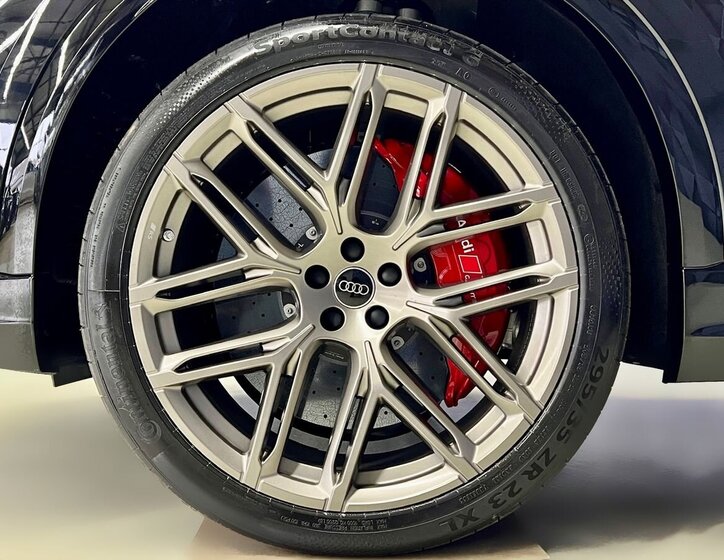 Audi RS Q8 SUV / Terénní 4,0 l 471 kw