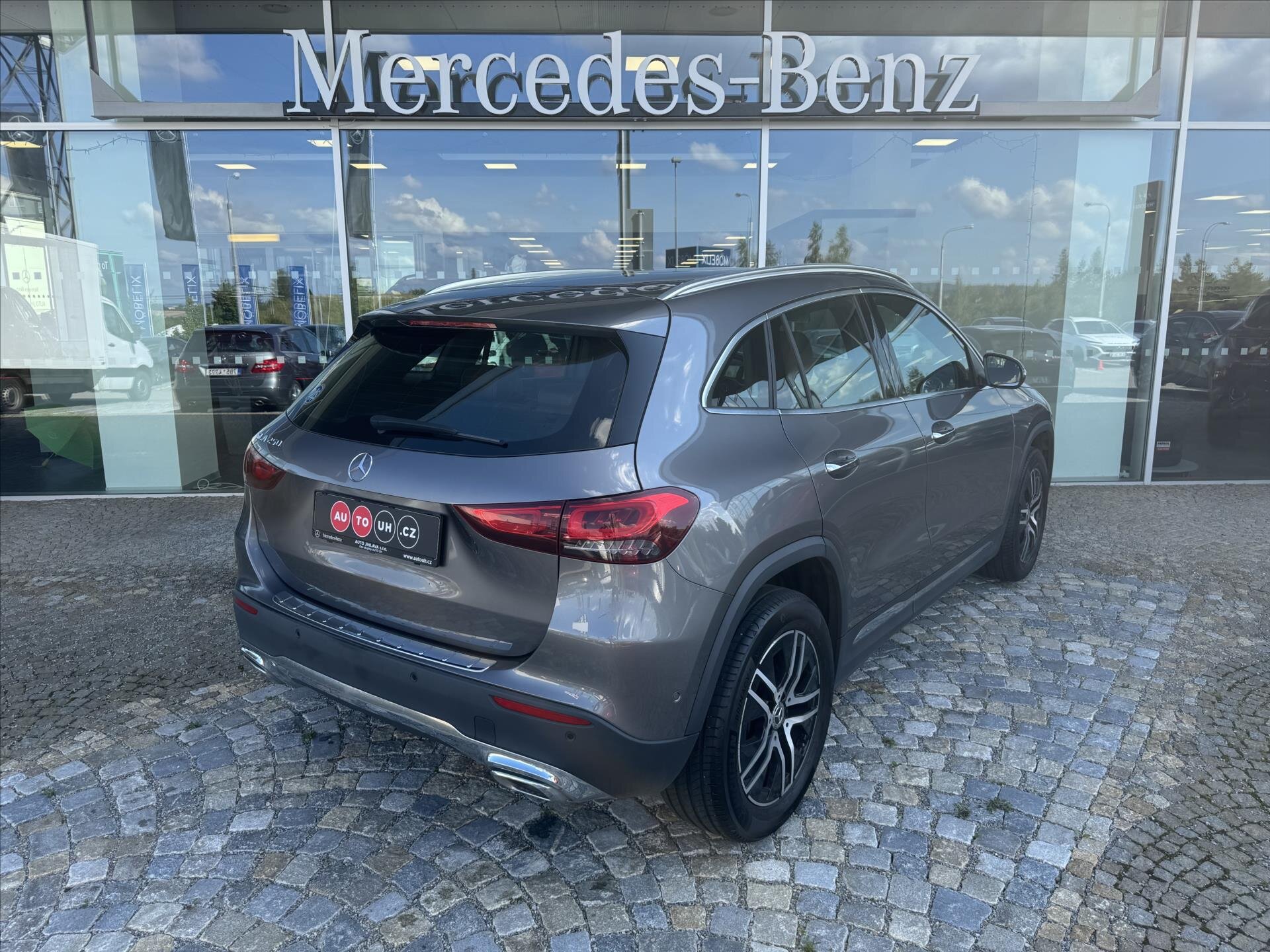 Mercedes-Benz GLA SUV / Terénní 2,0 l 165 kw