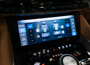 Jeep Grand Wagoneer 28