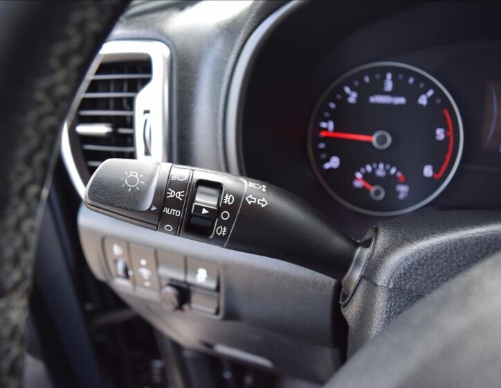 KIA Sportage SUV 2,0 l 100 kw