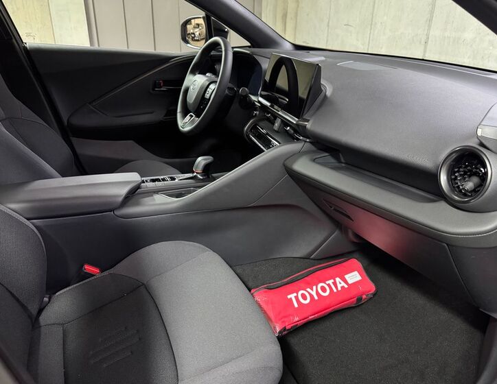 Toyota C-HR Hatchback 1,8 l 90 kw