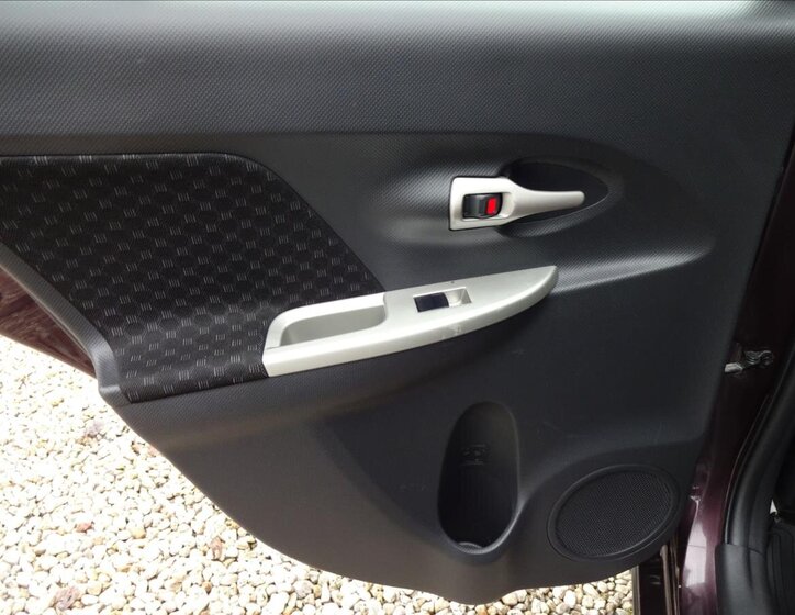 Toyota Urban Cruiser Hatchback 1,3 l 74 kw