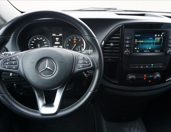 Mercedes-Benz Vito Skříň 2,0 l 140 kw