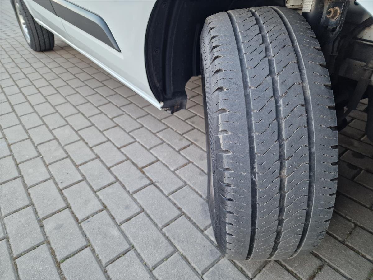 Ford Transit Custom Skříň 2,0 l 77 kw