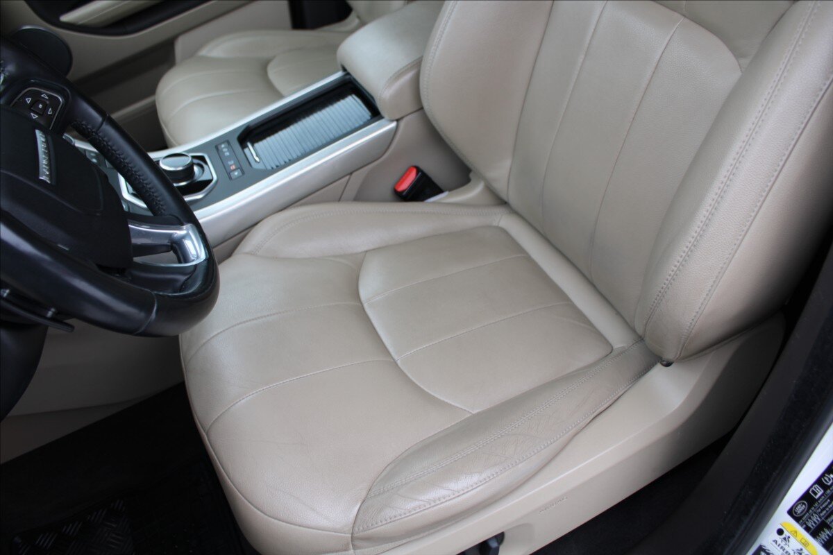 Land Rover Range Rover Evoque SUV 2,0 l 177 kw